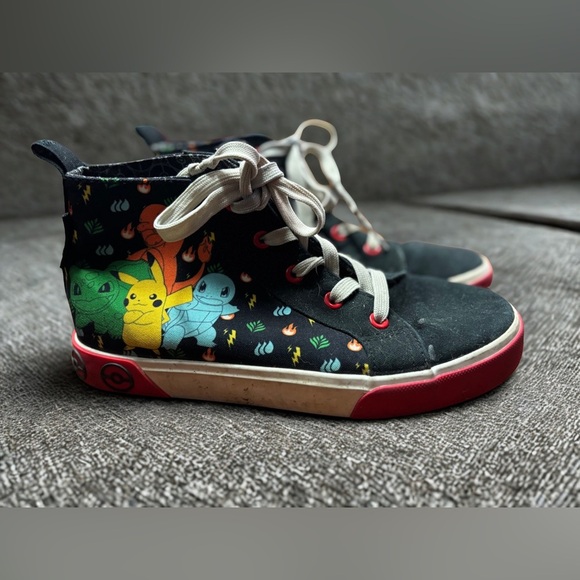 GroundUp Pokemon High Top Sneakers black with Pokemon characters - Picture 1 of 5